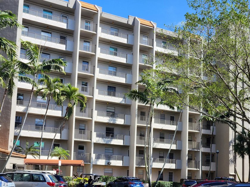 INVESTOR OPPORTUNITY: Fully Furnished with Creditable Tenant - photo 20