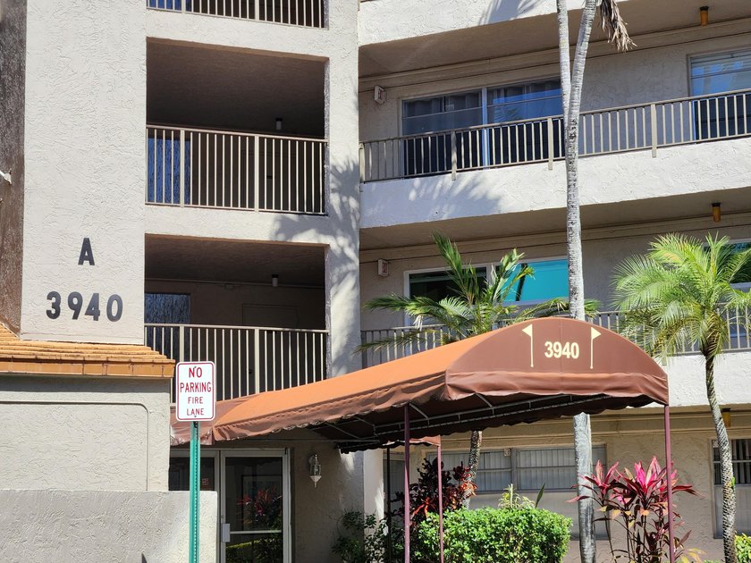 INVESTOR OPPORTUNITY: Fully Furnished with Creditable Tenant - photo 21