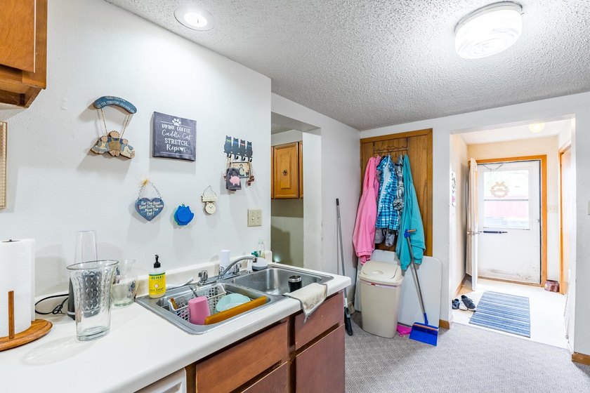 Investors, take notice! This well-maintained duplex in the City - photo 27