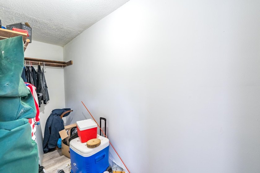 Investors, take notice! This well-maintained duplex in the City - photo 32