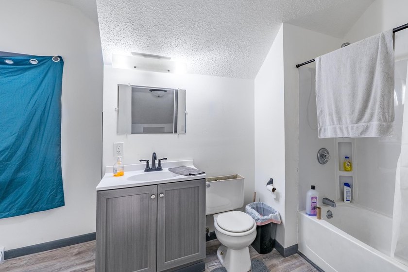 Investors, take notice! This well-maintained duplex in the City - photo 34
