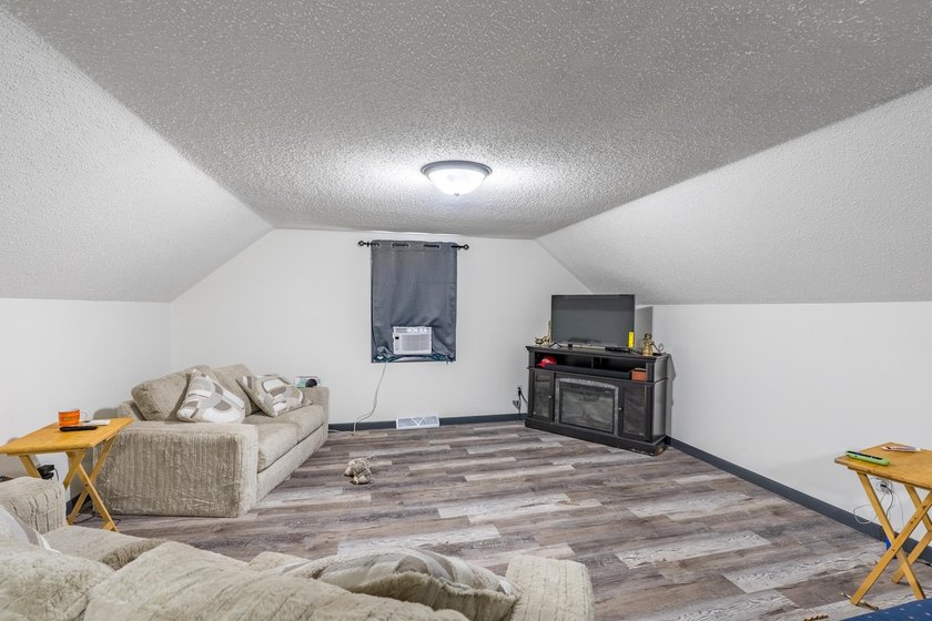 Investors, take notice! This well-maintained duplex in the City - photo 40
