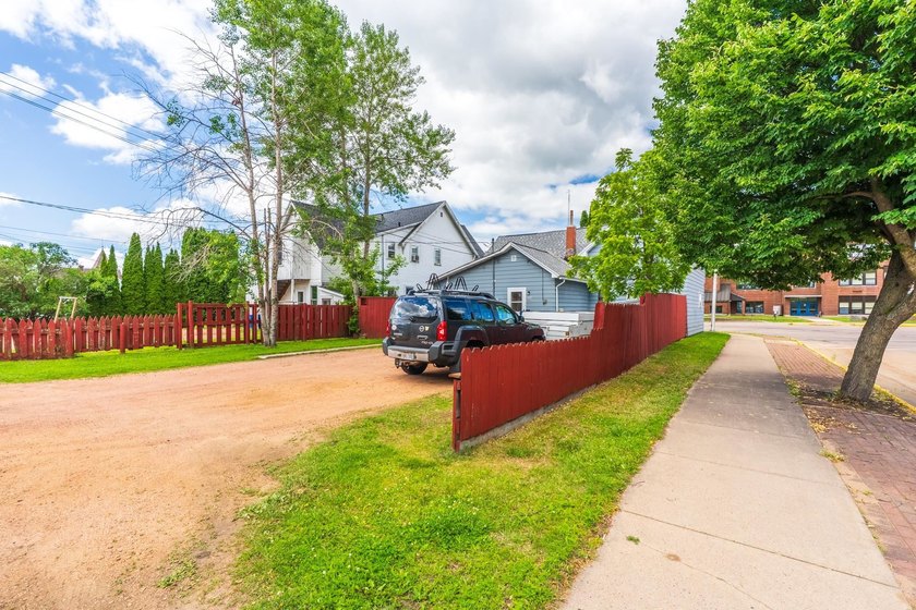Investors, take notice! This well-maintained duplex in the City - photo 46