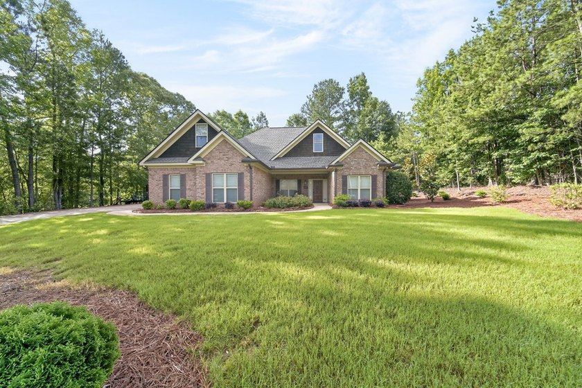 Welcome to 144 Mustang Trail in the desirable Ellerslie Place - photo 4