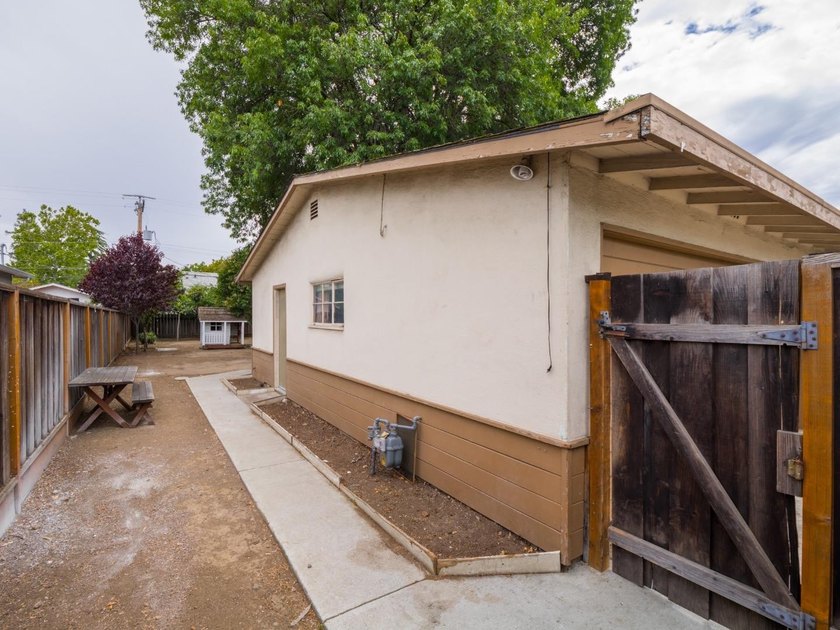 This is a rare opportunity to create your custom dream home on - photo 44