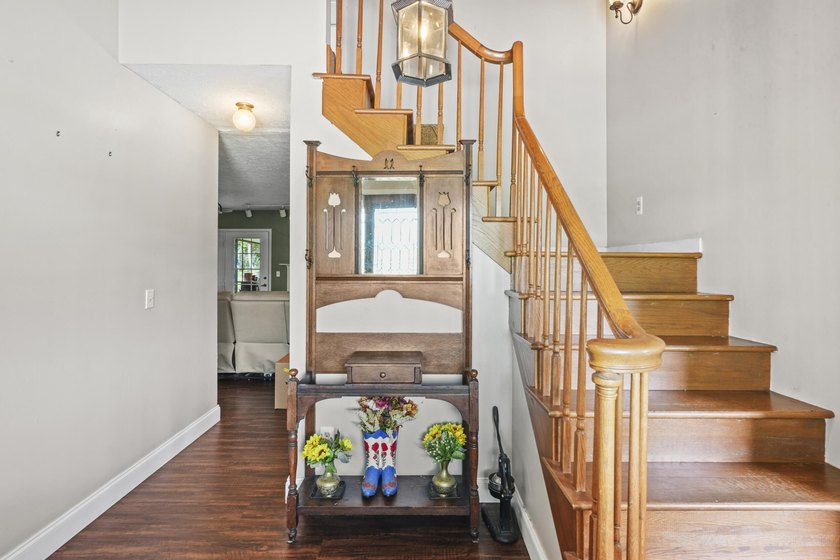 Country Estate with room to expand for all your needs whether - photo 9