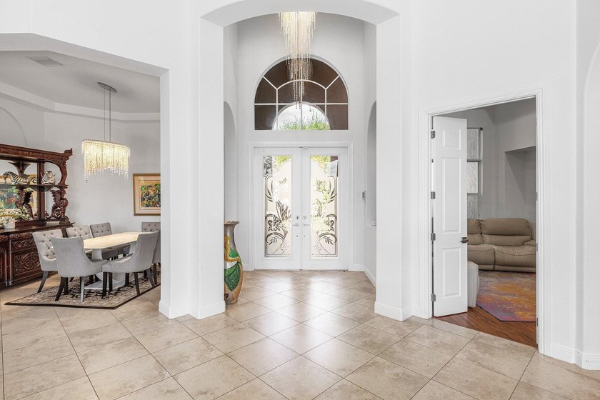 AMAZING - 6 Bedroom Estate home in the prestigious community of - photo 6