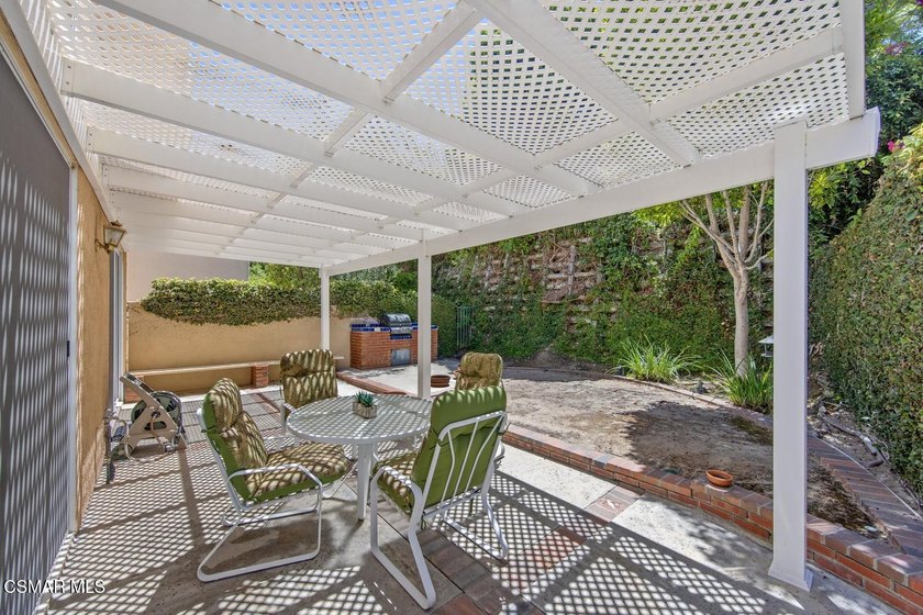 Fabulous two-story home in a gated Calabasas neighborhood - photo 46
