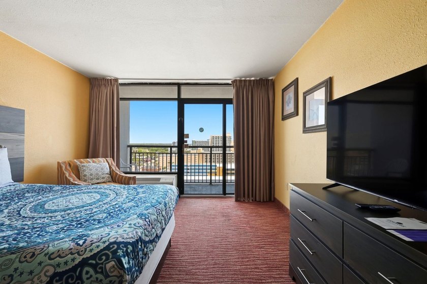 Welcome to Unit 1211 at Landmark Resort, a nicely appointed - photo 43