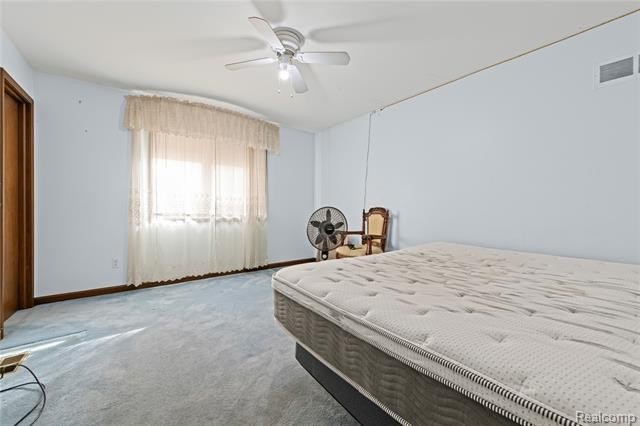 Welcome to 38219 Santa Anna Street in Clinton Township! This - photo 9