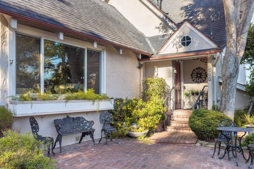 A stones throw from Monterey Peninsula Country Club and a short - photo 3