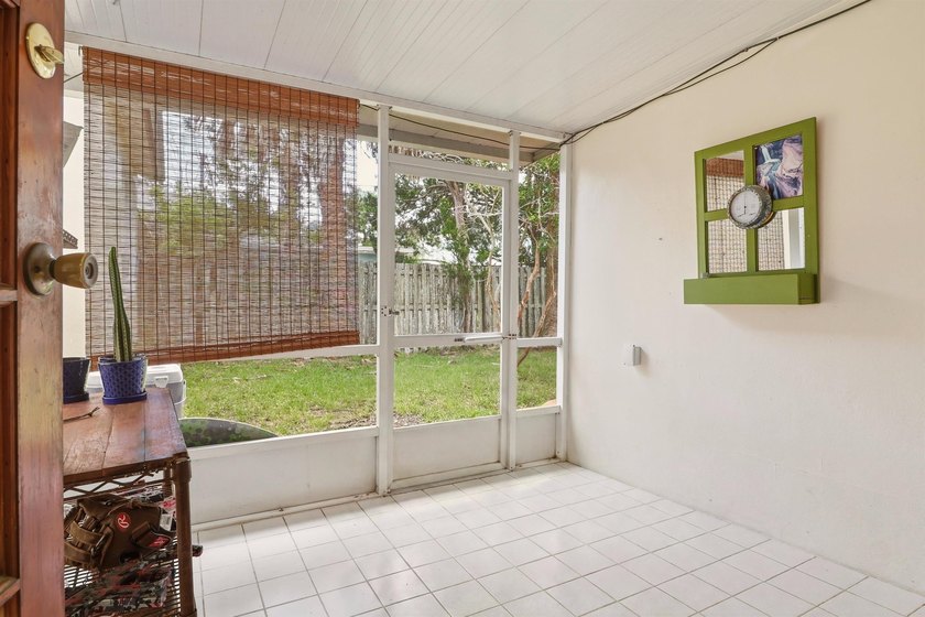 Rare investment opportunity in the highly desirable Davis Shores - photo 31
