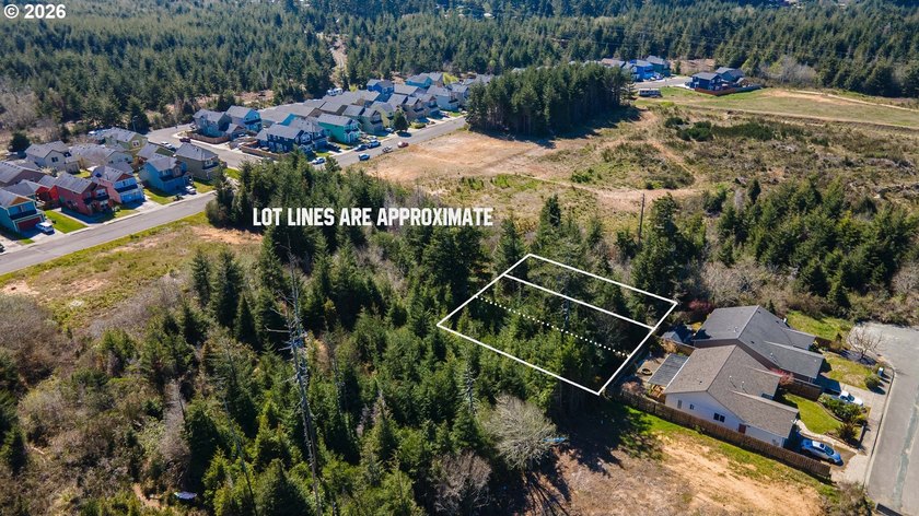 Take advantage of this rare opportunity to own a 0.09-acre - photo 16