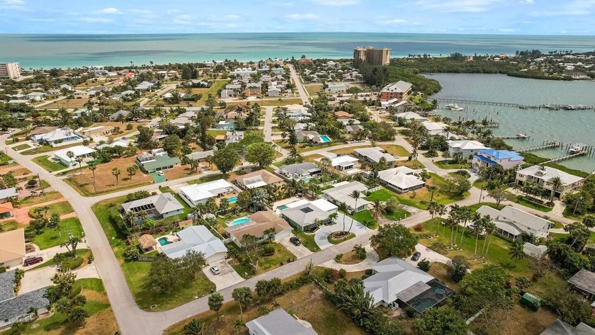 Unique beach home on Hutchinson Island, step inside and you will - photo 34