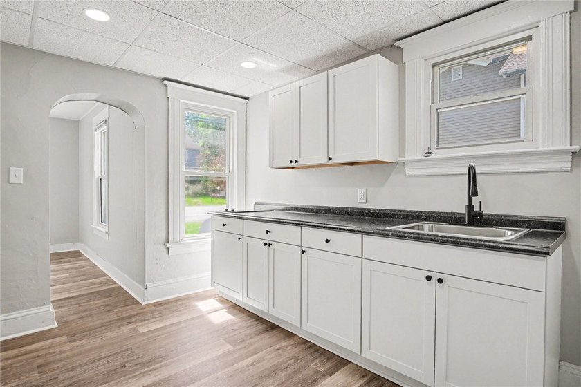 Turnkey investment opportunity or ideal owner-occupied duplex! - photo 23