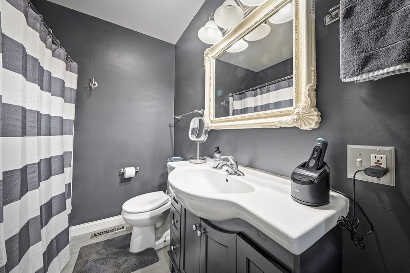 Bigger than it looks and packed with value this 5 bedroom, 2 - photo 30