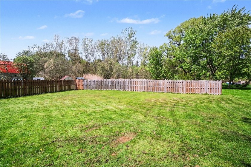 Turnkey investment opportunity or ideal owner-occupied duplex! - photo 31