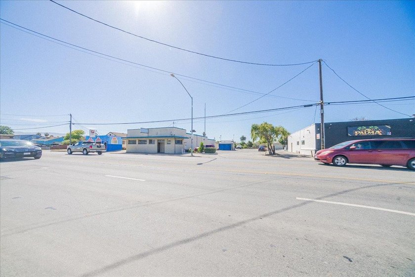 Time-sensitive commercial opportunity! 240-242 Williams Rd - photo 15
