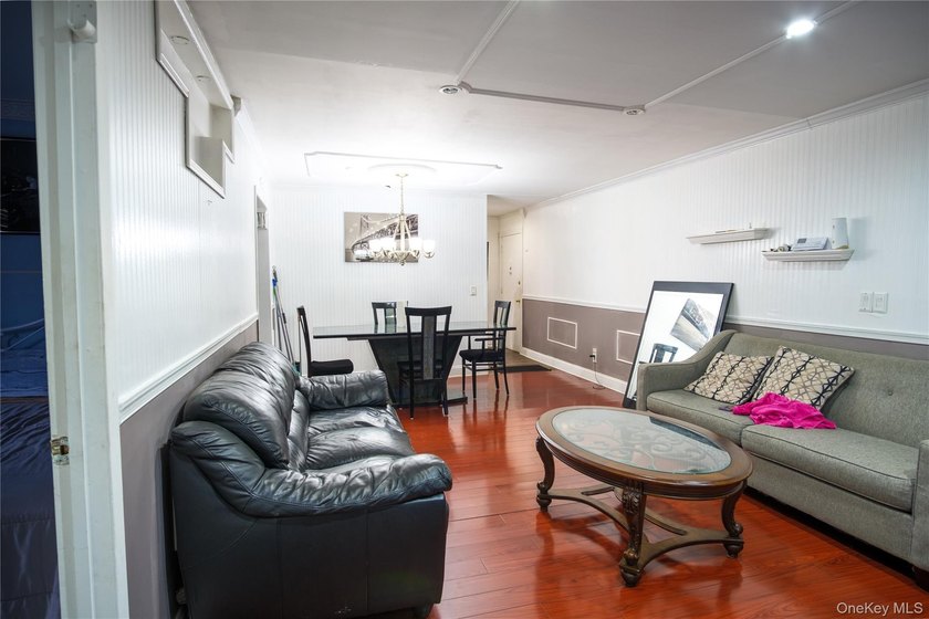 Welcome to this well-maintained unit that offers a comfortable - photo 17