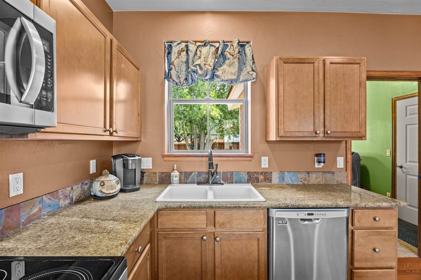 Welcome to your dream home in the highly sought-after Stoney - photo 18