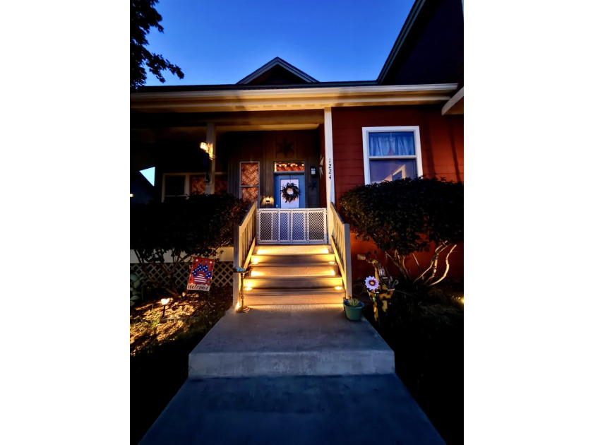Welcome to your dream home in the highly sought-after Stoney - photo 35