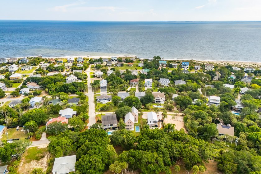Set just blocks from the beach on one of Edisto Beach's quietest - photo 49