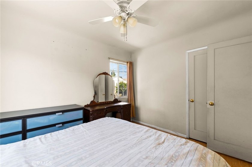 This charming 2-bedroom, 1-bathroom home offers an excellent - photo 12
