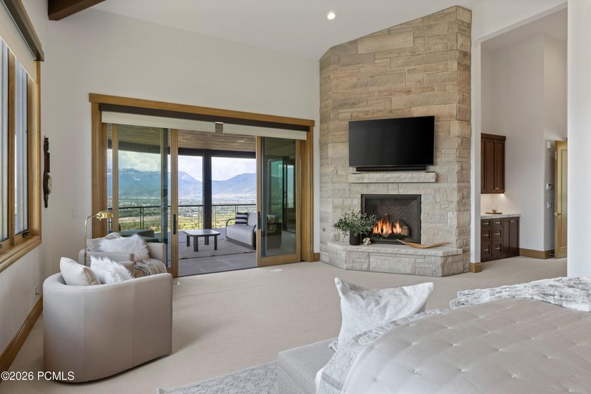 Introducing the most significant private estate ever offered in - photo 25
