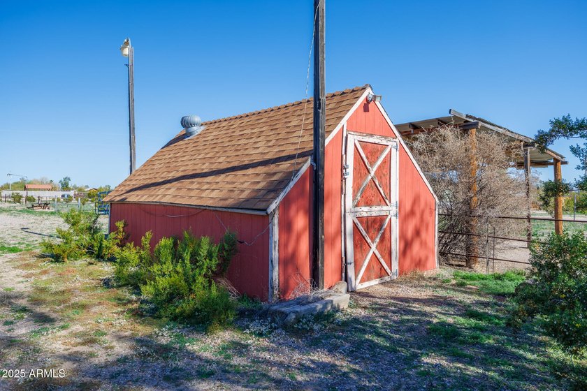 Exciting Opportunity on 2.2 Usable Acres!. Bring your vision - photo 29