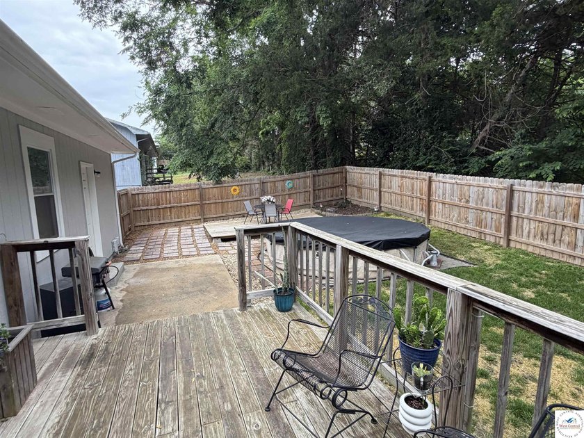 **Beautifully Updated Ranch Home in Warsaw, Missouri - Move-In - photo 22