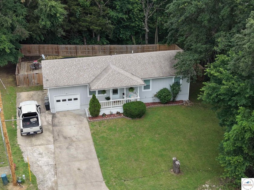 **Beautifully Updated Ranch Home in Warsaw, Missouri - Move-In - photo 24