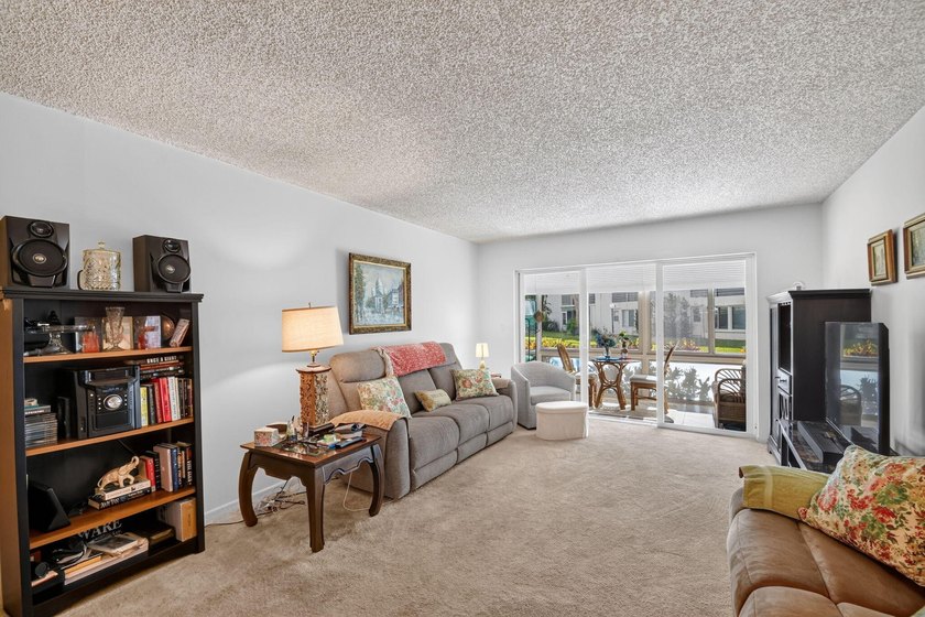 Welcome home to this beautifully maintained first-floor condo - photo 25