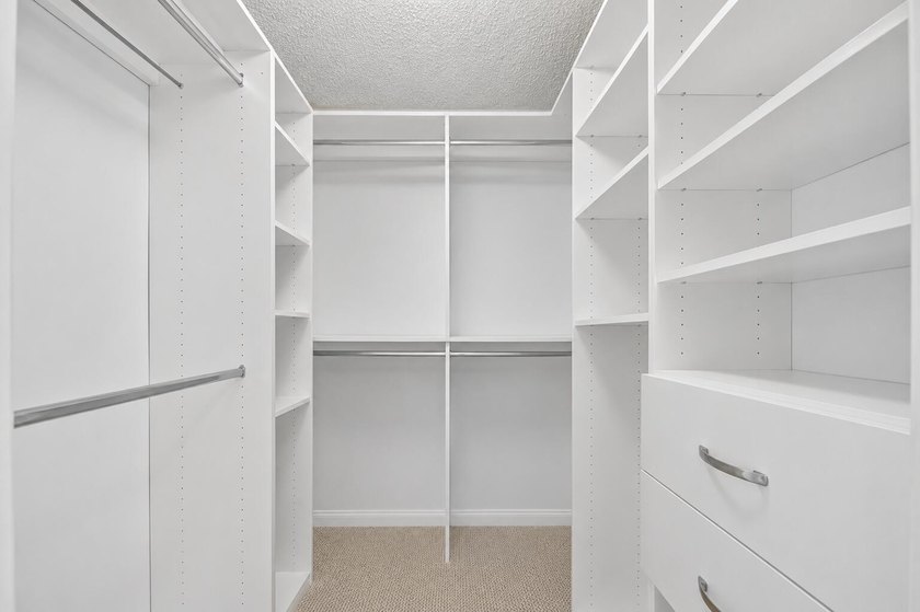 Welcome home to this beautifully maintained first-floor condo - photo 44