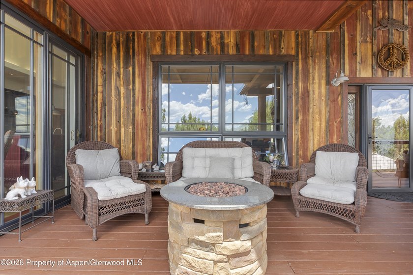 Roaring Fork Valley Retreat | Flexible Living Options | - photo 13