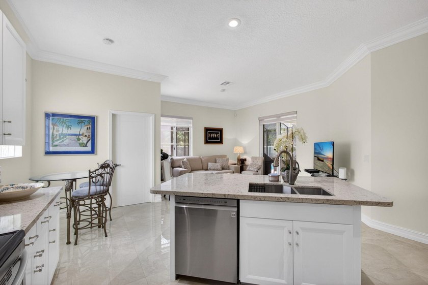 A true resort home on a large, premium pie shaped lot, with high - photo 29
