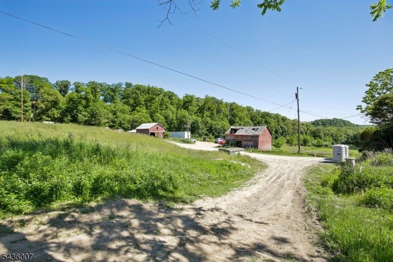 Welcome to one of Western New Jersey's most exceptional land - photo 5