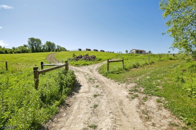 Welcome to one of Western New Jersey's most exceptional land - photo 7