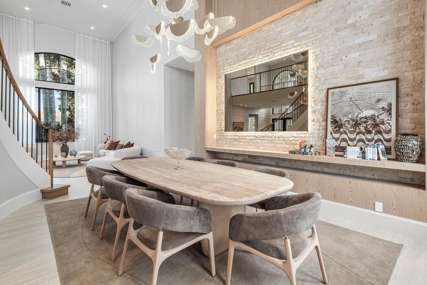 Welcome to this stunning fully renovated home with - photo 13