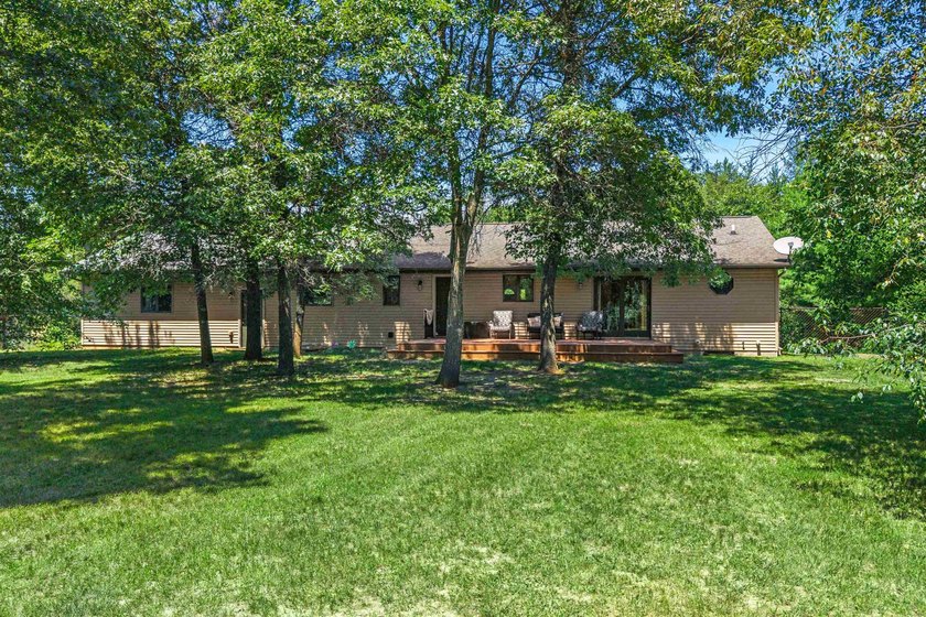 Whether you're searching for a year-round home or the perfect - photo 17