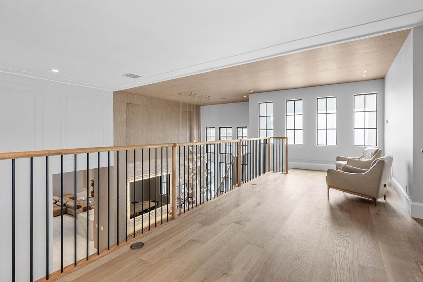 Welcome to this stunning fully renovated home with - photo 19