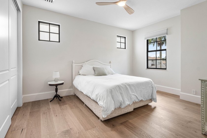 Welcome to this stunning fully renovated home with - photo 21