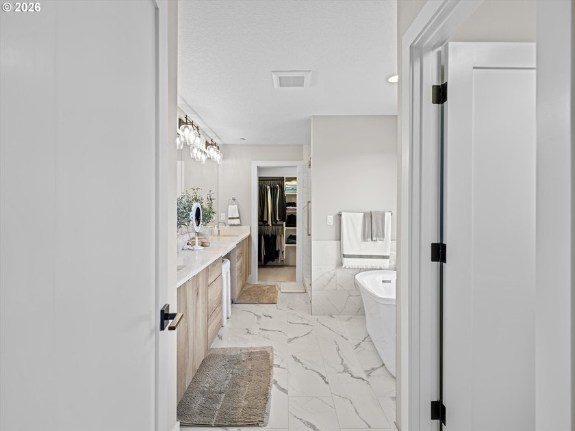 Experience sweeping Mount Hood and Washougal River views from - photo 21