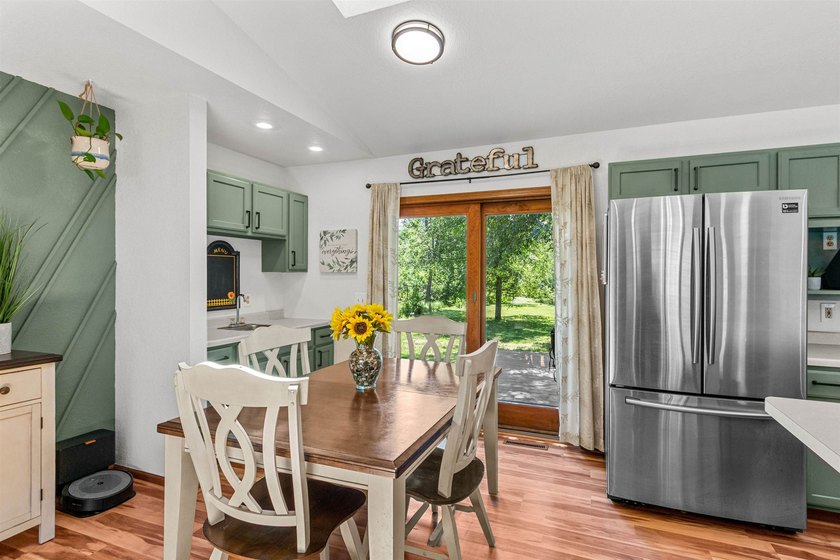 Whether you're searching for a year-round home or the perfect - photo 26