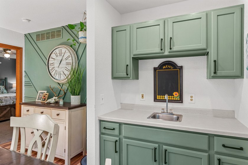 Whether you're searching for a year-round home or the perfect - photo 27