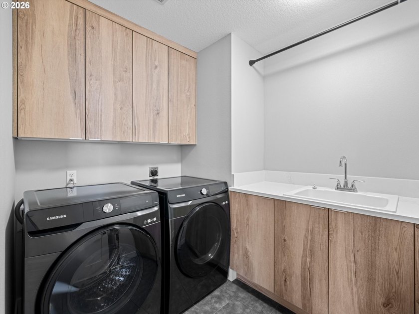 Experience sweeping Mount Hood and Washougal River views from - photo 33