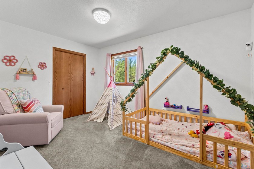 Whether you're searching for a year-round home or the perfect - photo 35