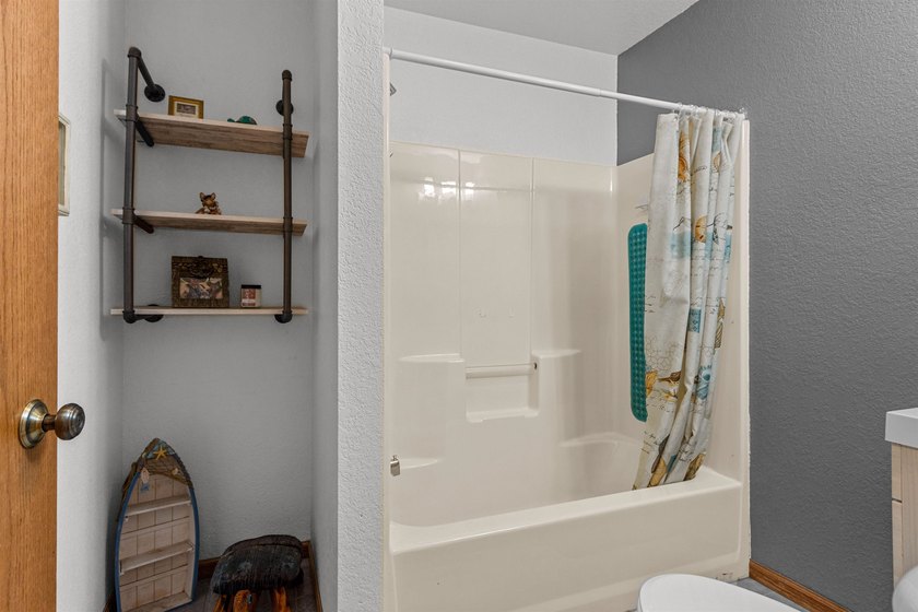 Whether you're searching for a year-round home or the perfect - photo 37