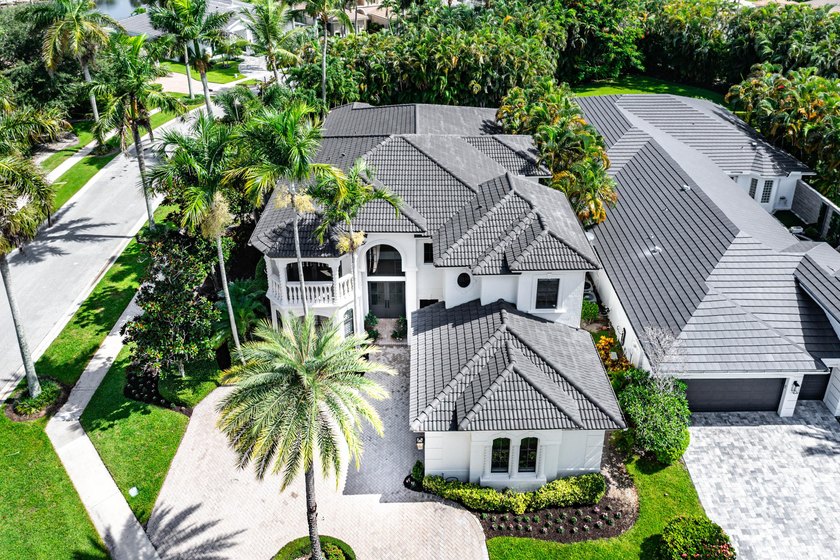 Welcome to this stunning fully renovated home with - photo 42