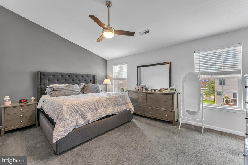Welcome to this beautifully maintained end-unit townhome in the - photo 16