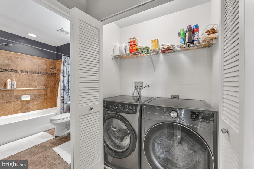 Welcome to this beautifully maintained end-unit townhome in the - photo 23